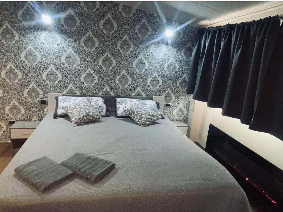 Suites Grey In Centro Randazzo Exteriér fotografie
