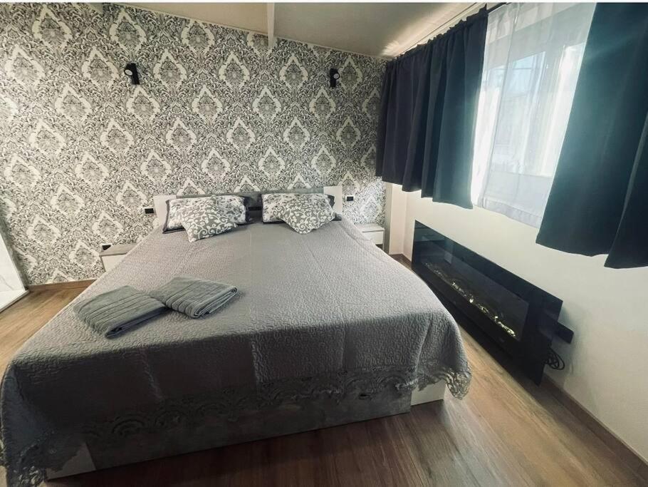 Suites Grey In Centro Randazzo Exteriér fotografie